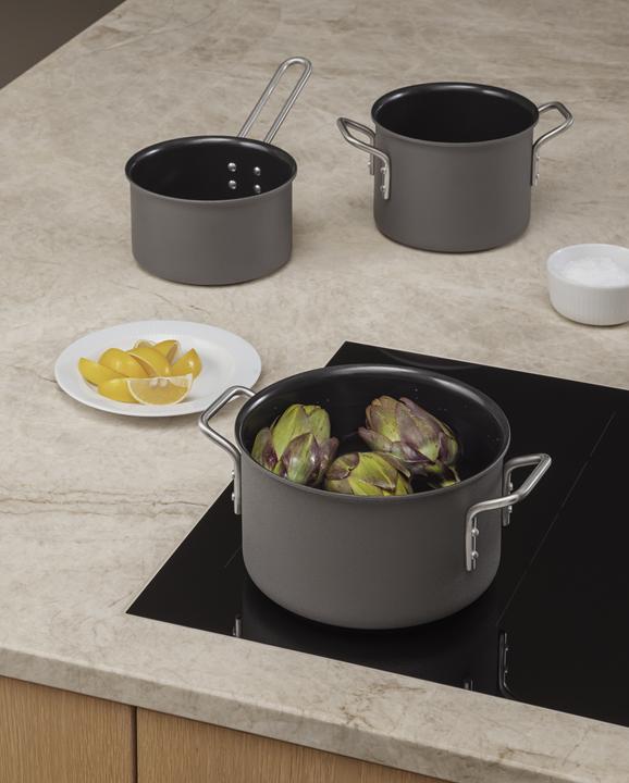 Actual product image Eva Solo Eva Trio - Grey Line Cookware Set - Grey - 1.8 l, 2.5 l, 3.8 l (Pot, Aluminium)