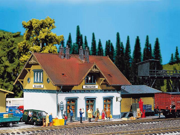 Image du produit Piko avec entrepôt de marchandise annexe.