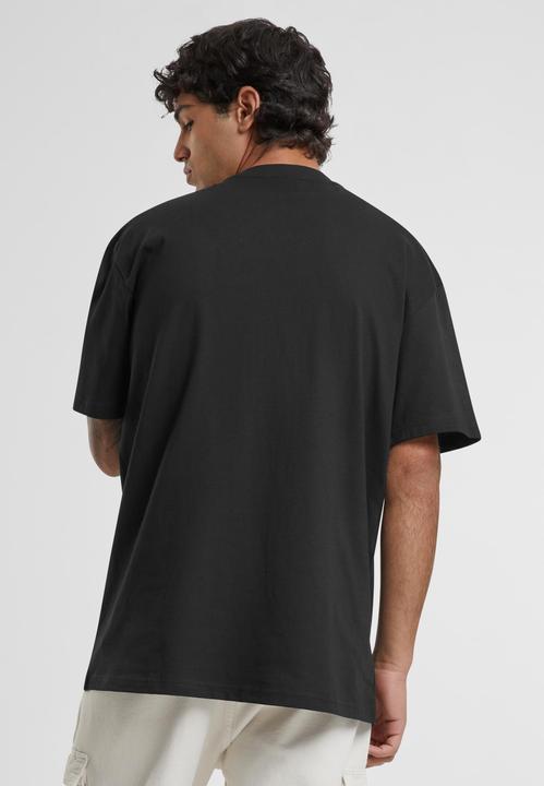 Actual product image Urban Classics tee (S)