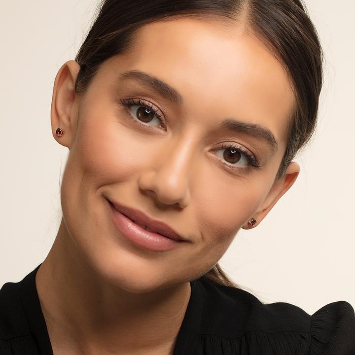 Immagine prodotto Thomas Sabo Orecchini a perno con pietra rossa (Argento)