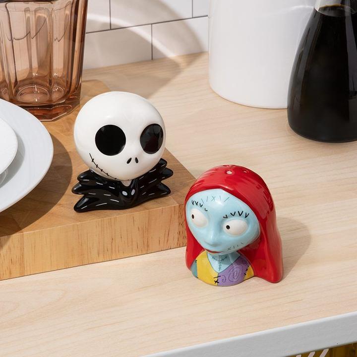 Productafbeelding Paladone Products Disney - L'Étrange Noël de monsieur Jack - Salière et poivrière en céramique Jack et Sally (Zout, Peper)