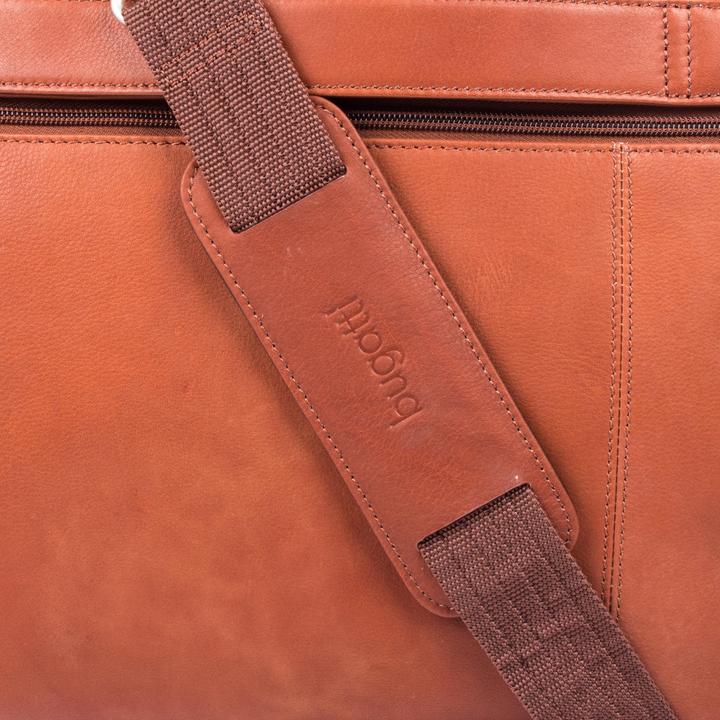 Produktbild Bugatti Sartoria (15.60", Universal)
