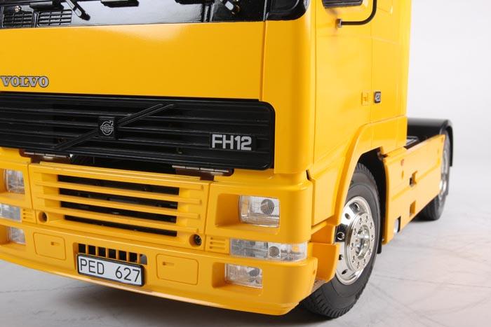 Actual product image Tamiya Volvo FH12 Globetrotter 420 (Kit)