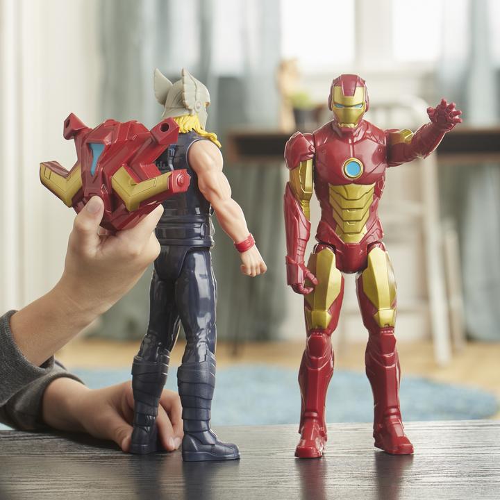 Actual product image Hasbro Marvel Avengers Titan Hero Serie Blast Gear Thor