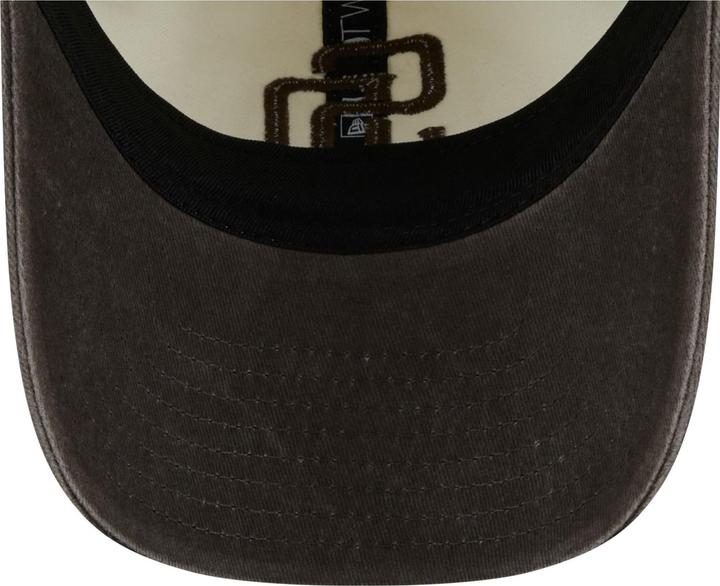 Actual product image New Era 9Twenty Casual Classics Cap - San Diego Padres Beige