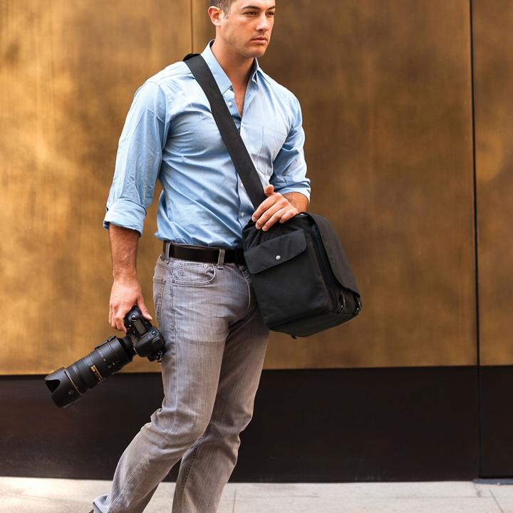 Produktbild Lowepro Urban Reporter 350 Black (Kamera Schultertasche)