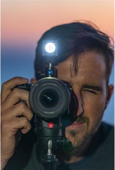 Actual product image Lume Cube Hot shoe holder (Flash unit adapter)