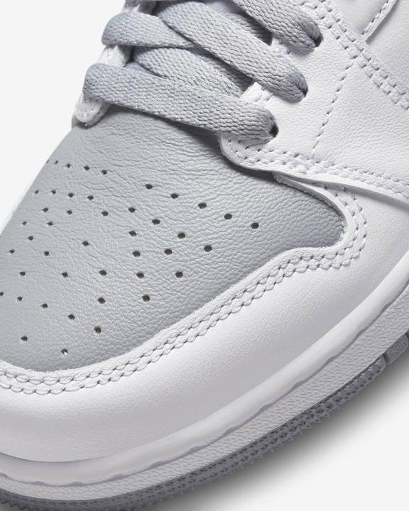 Produktbild Nike Air Jordan 1 Retro High OG (42.5)