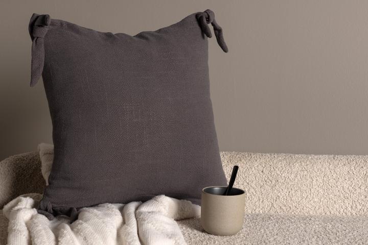 Actual product image Venture Home Nora (40 x 40 cm)