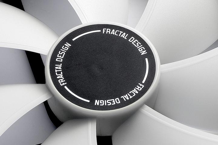 Produktbild Fractal Prisma AL-12/PWM (120 mm, 3 x)