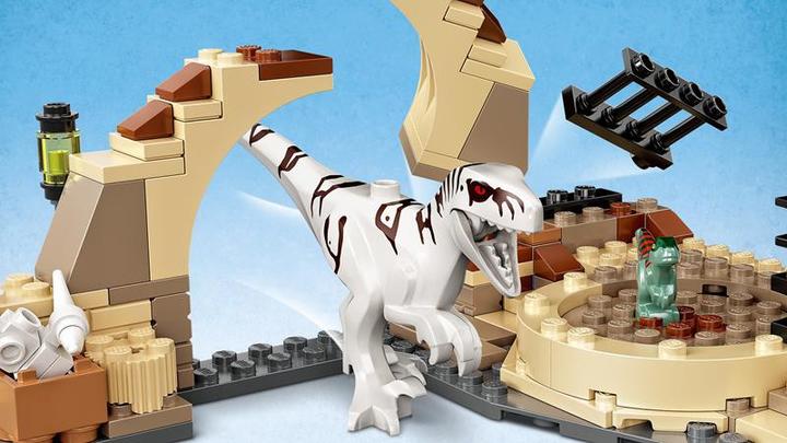 Produktbild LEGO Pyroraptor & Dilophosaurus Transport (76951, LEGO Jurassic World, LEGO Seltene Sets)