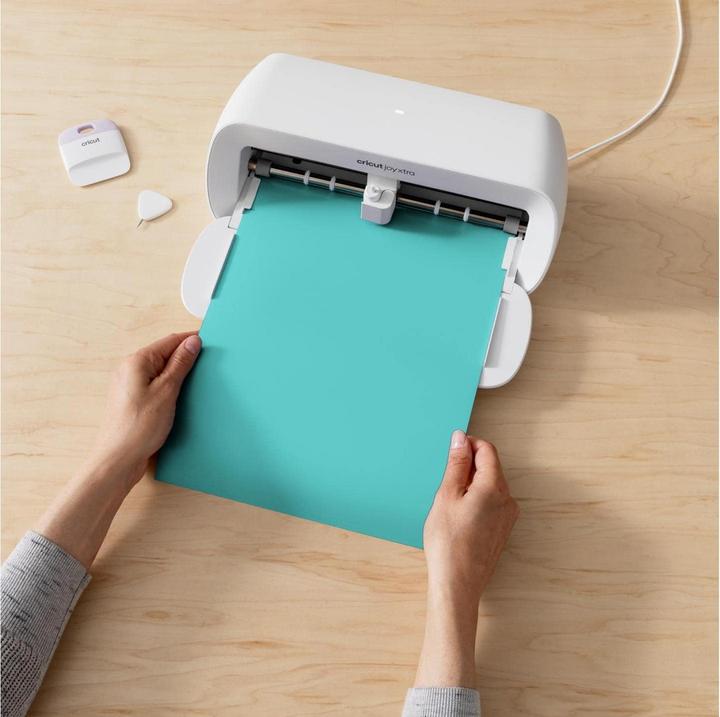Actual product image Cricut Joy Xtra Smart 3-piece iron-on film, hibiscus