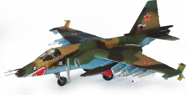 Actual product image Tamiya 1:72 Sukhoi SU-25 Frogfoot