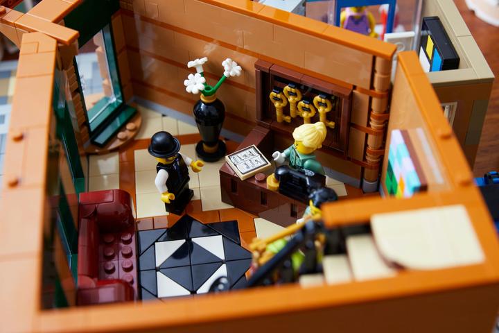 Immagine prodotto LEGO Boutique- Hotel (10297, Set LEGO rari)