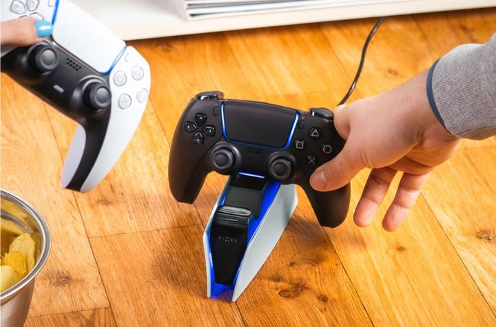 Productafbeelding Fixed Dubbele oplader voor PS5-controller, zwart en wit (PS5)