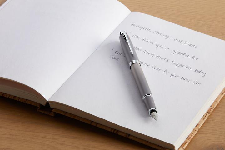 Produktbild Parker Pen Parker IM Writing Rituals Füllfederhalter Grau, Strichst. M (Grau, 1 x)