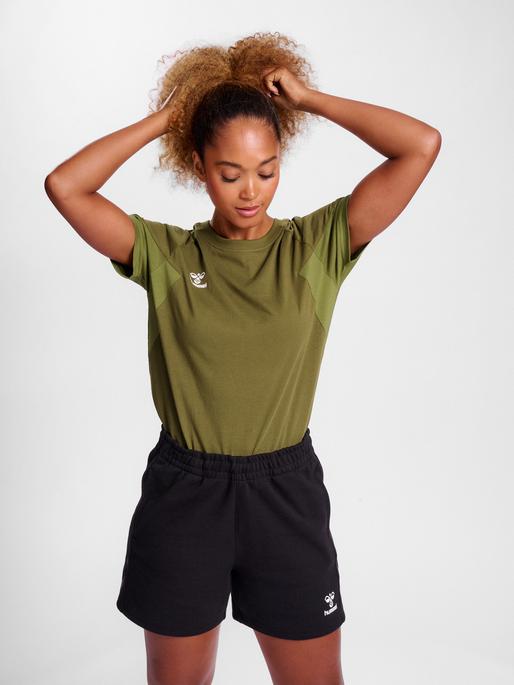 Actual product image hummel Hmltravel T-Shirt S/S Woman (XXL)