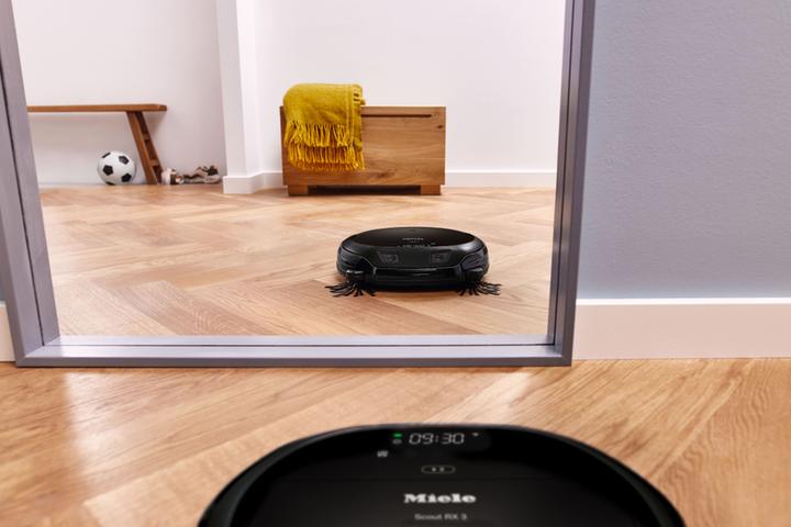Produktbild Miele Scout RX3 Saugroboter Schwarz App gesteuert, Startzeit programmierbar (Saugroboter)
