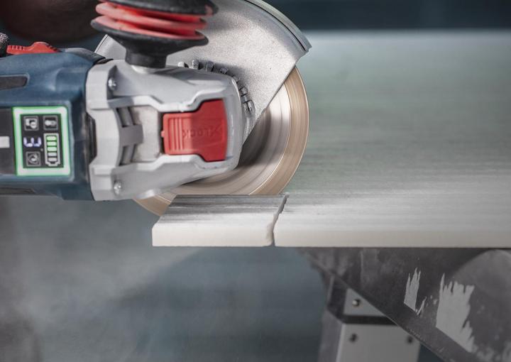 Produktbild Bosch Professional Zubehör EXPERT HardCeramic X-LOCK Diamanttrennscheiben, 125 x 22.23 x 1.4 x 10 mm