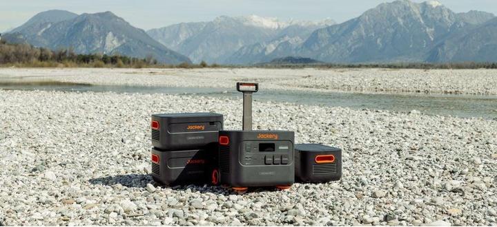 Produktbild Jackery Explorer 2000 Plus EU (2042.80 Wh, 27.90 kg)