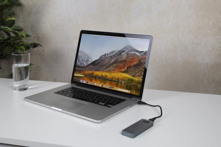 Actual product image Verbatim Fingerprint Secure SSD USB 3.2 Gen 1 USB-C 1TB (1 TB)