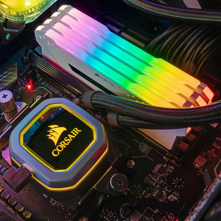 Image du produit Corsair Vengeance RGB Pro (2 x 16GB, 2666 MHz, RAM DDR4, DIMM)