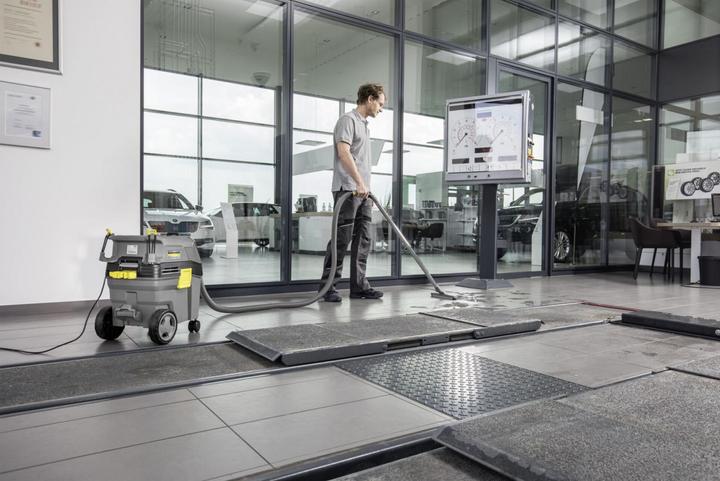 Immagine prodotto Kärcher Professional 30/1 Ap L (Aspirapolvere a umido e a secco)