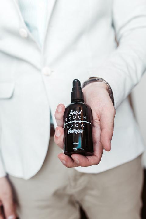 Actual product image Groom and Grow Beard shampoo (150 ml)