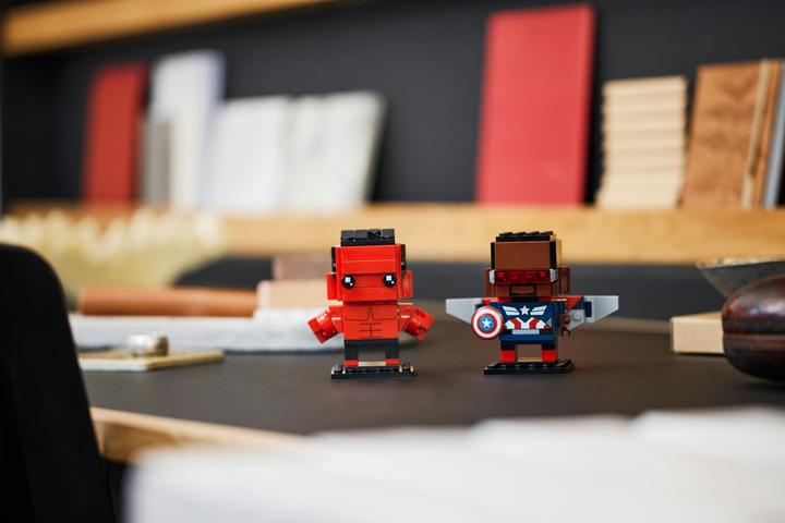 Produktbild LEGO BrickHeadz Super Heroes Captain America & Red Hulk (40668, LEGO Brickheadz)