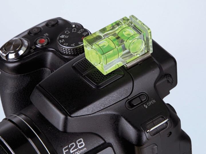 Actual product image Eneroid BLANKO hot shoe spirit level 2 axes