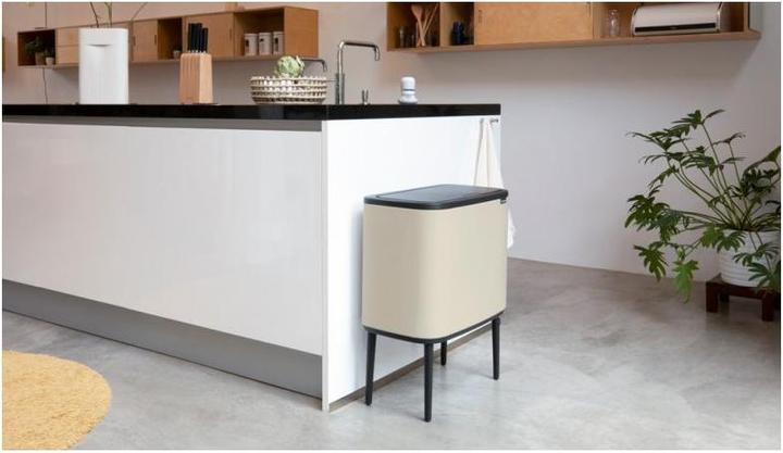 Image du produit Brabantia Poubelle de recyclage Bo Touch Bin 36 l, beige clair (36 l)
