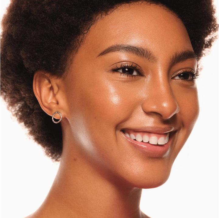 Image du produit essence BABY GOT BRONZE shimmering bronzer bronzeur scintillant (10 Golden Hour, Contour, 5.50 g)