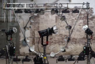 Actual product image Aputure LS 600D V-mount