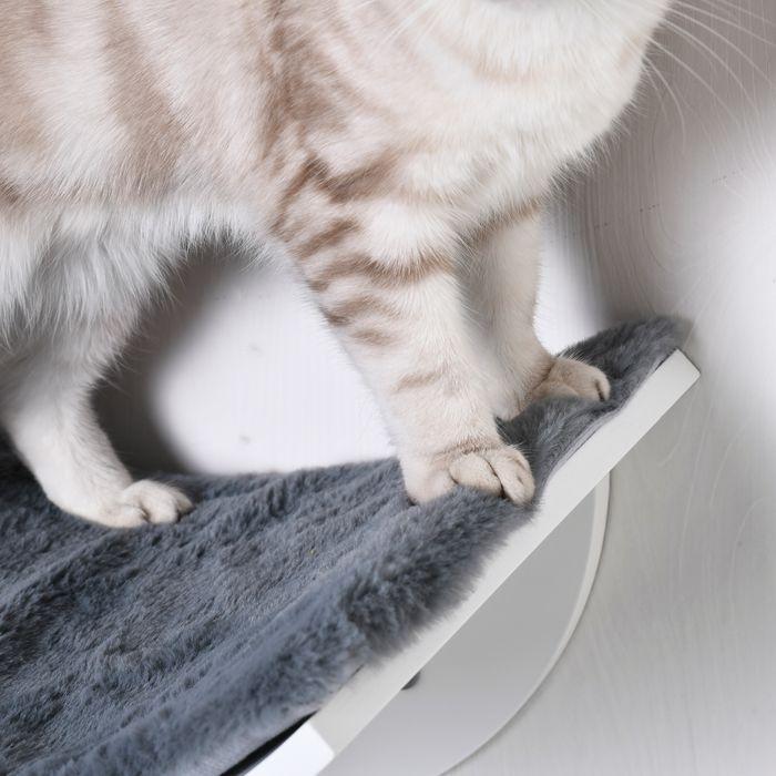 Produktbild Swisshandel24 Katzenbett Katzenregal Katzenliege Wandliege Wandmontage Plüschauflage MDF Weiss+Grau 41 x 28 x 21 c (Katze)