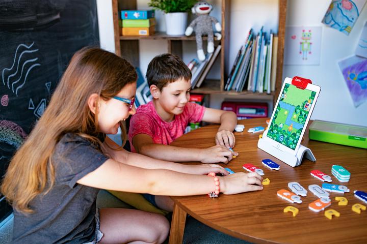 Image du produit Play Osmo Coding Starter Kit pour iPad avec base Osmo incl. (Français, Anglais)