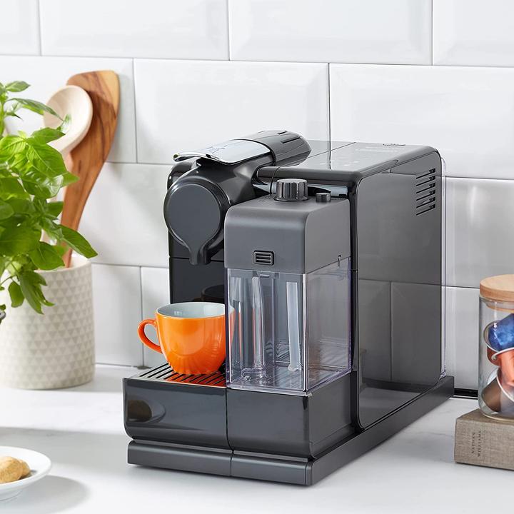 Actual product image De'Longhi Lattissima Touch (NESPRESSO Original)