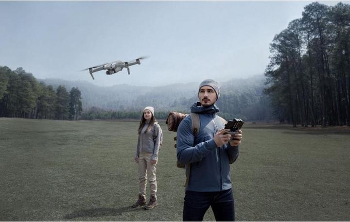 Produktbild DJI Air 2S Fly More Combo inkl. Smart Controller (31 min, 595 g, 20 Mpx)