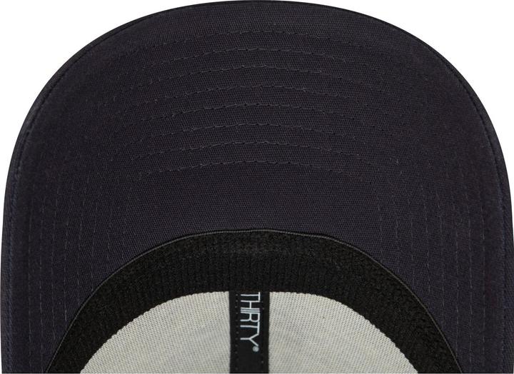 Actual product image New Era 39Thirty Cap - MICROCORD Manchester United - M/L (M, L)