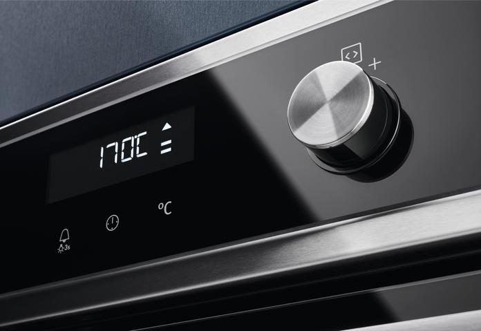 Actual product image Electrolux EOC6P71X