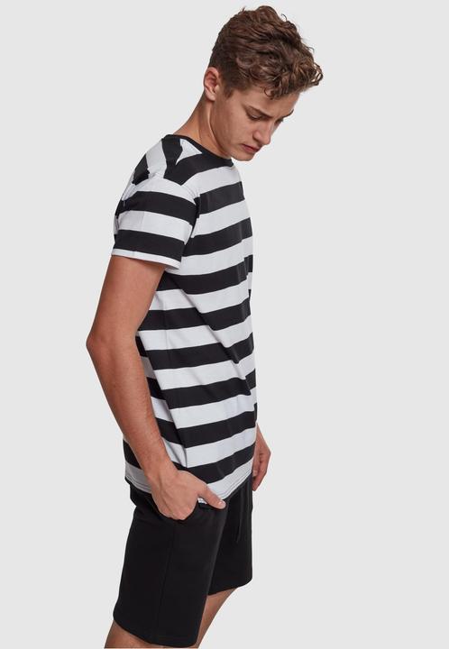 Actual product image Urban Classics tee (M)