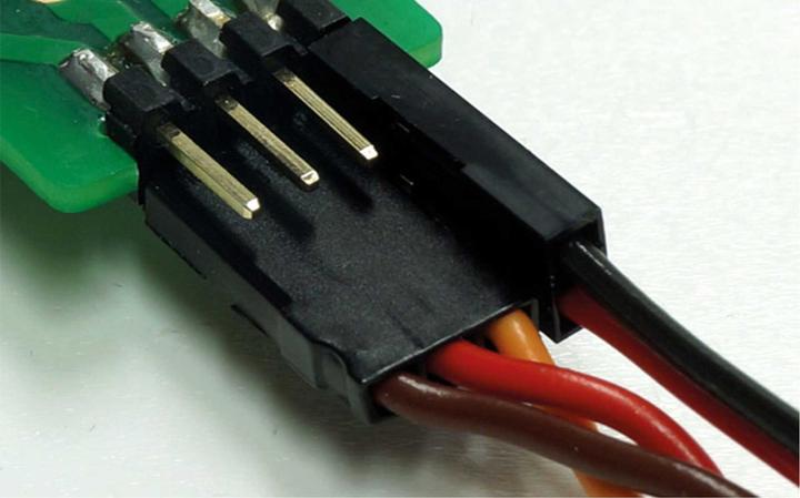Actual product image Hacker Wing connector 8pin