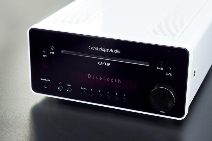 Produktbild Cambridge Audio One (CD Player, Bluetooth, 2x 30 W)