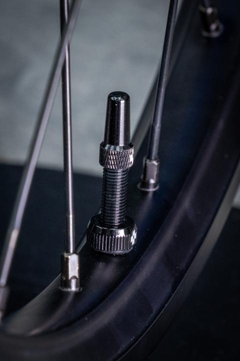 Actual product image Muc-Off V2 Tubeless Valve Kit, 80mm