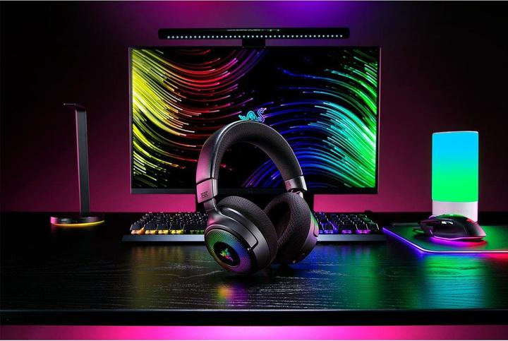 Actual product image Razer Kraken V4 (Wireless, Cable)