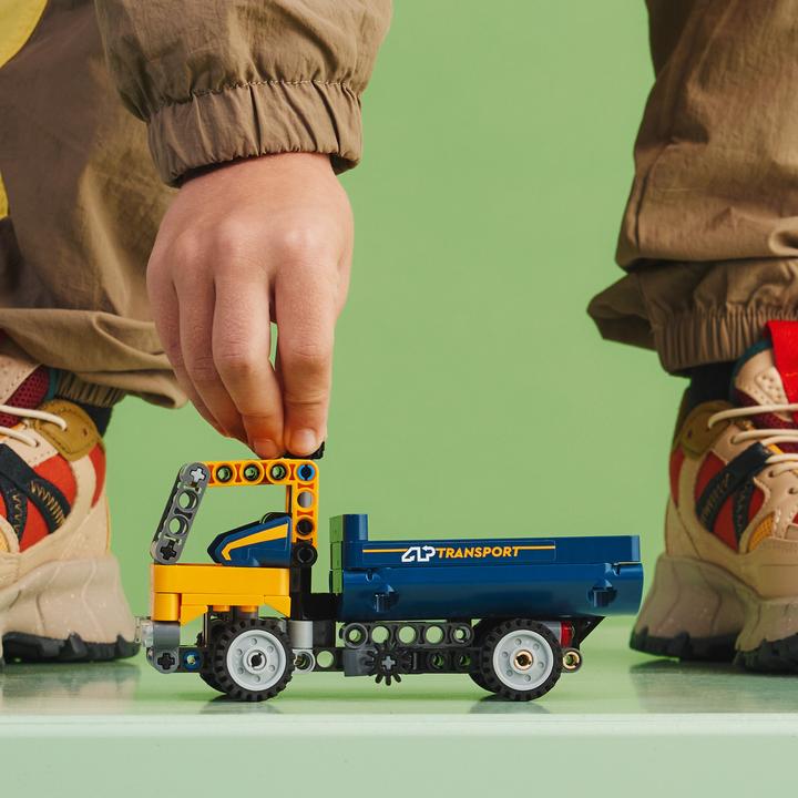 Produktbild LEGO Kipplaster (42147, LEGO Technic)