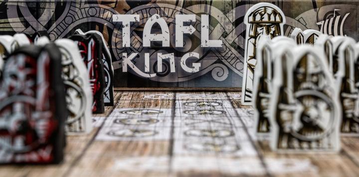Produktbild Tactic Viking's Tales: Tafl King (58984) (Schwedisch, Englisch, Russisch, Niederländisch, Französisch, Italienisch, Litauisch, Finnisch, Deutsch, Spanisch, Ukrainisch, Estnisch, Polnisch)