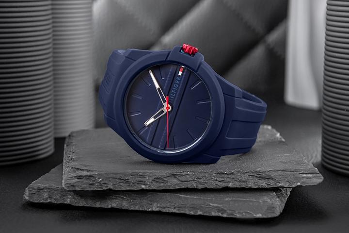 Image du produit Tommy Hilfiger Neo Herrenuhr 1792122 + BOX