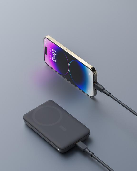 Actual product image Aukey MagFusion (10000 mAh, 30 W, 37 Wh)