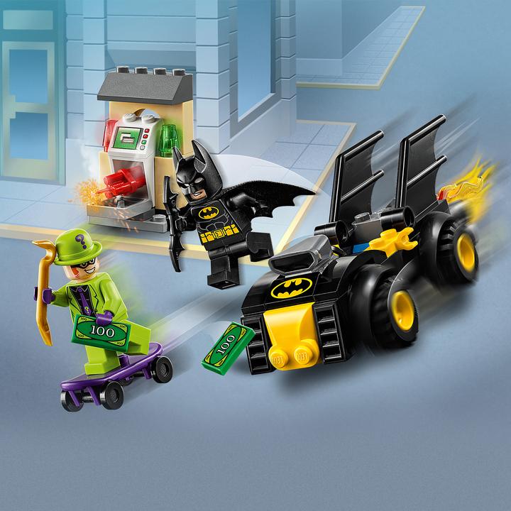 Actual product image LEGO Batman vs. the Robbery of the Riddler (76137, LEGO DC)