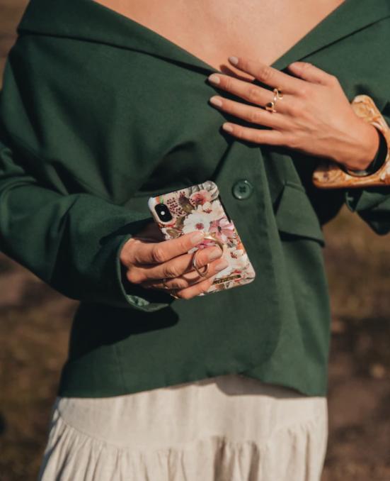 Actual product image iDeal Of Sweden Sweet Blossom Cover (Apple iPhone 11 Pro Max)